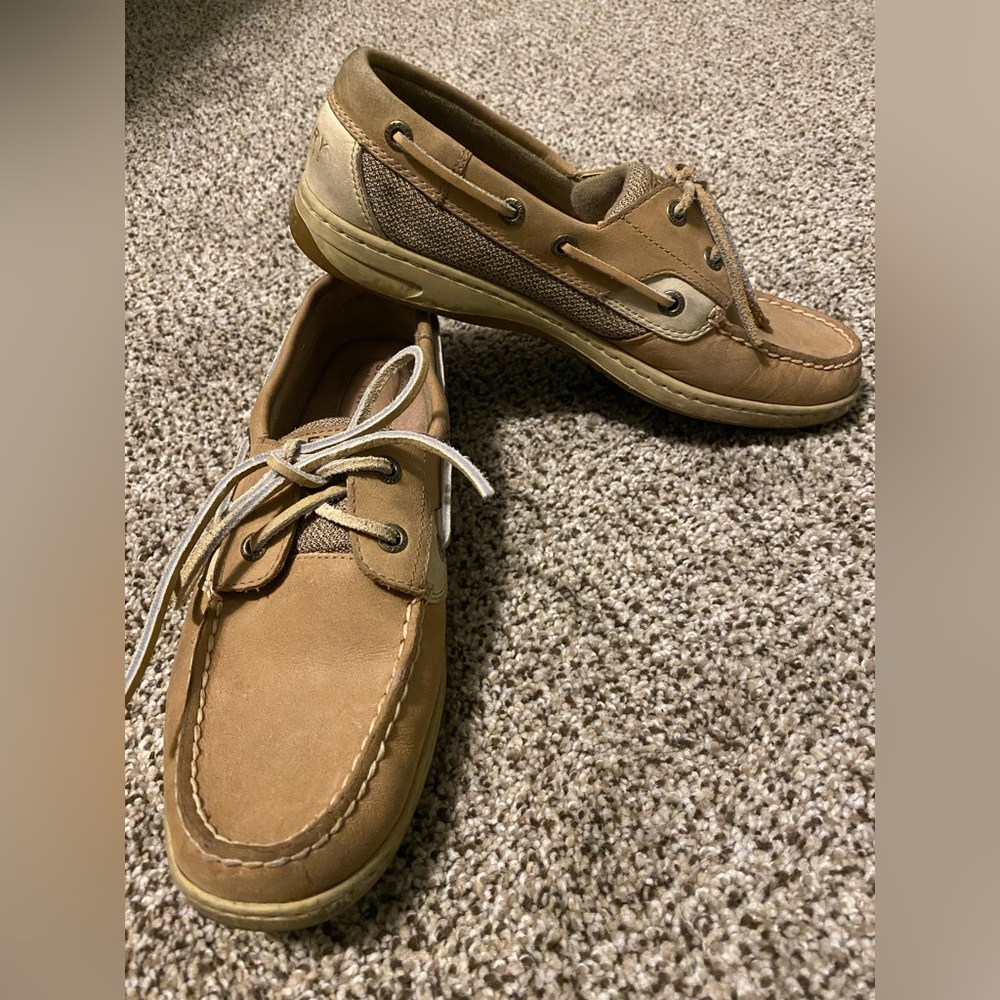 Sperry Shoes Size 9